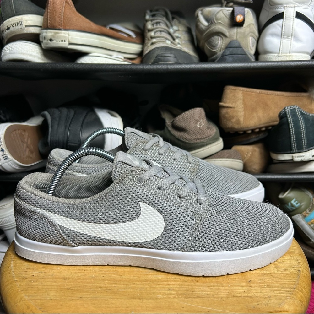 Nike sb portmore 2 Men's Light Gray Mesh Sneakers